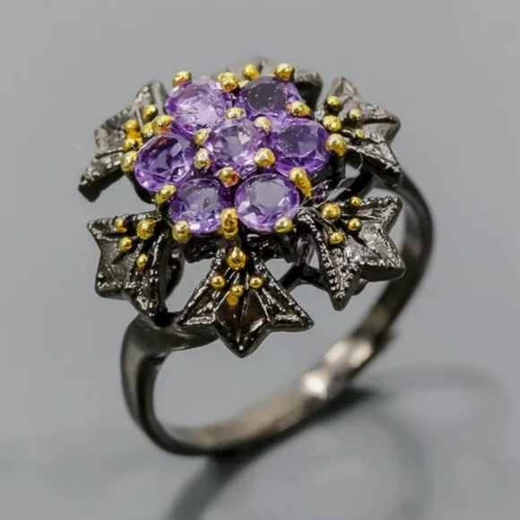 Stunning Amethyst Star .925 Syerling Ring sz 8.25 - Picture 6 of 10